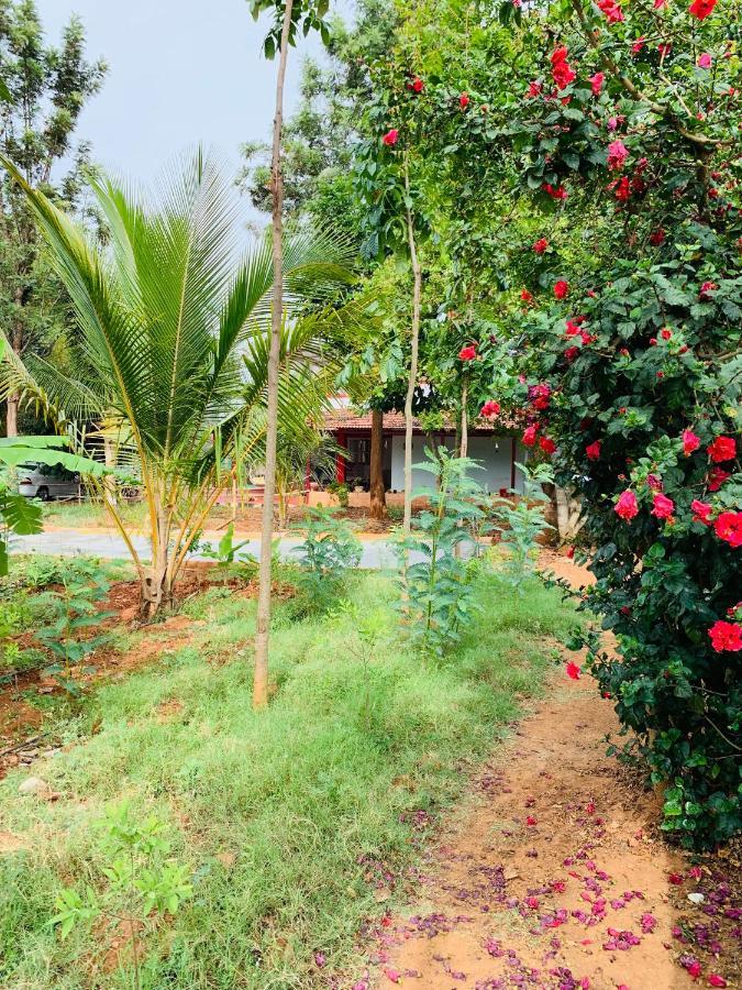Eco Farm Villa Bangalore Buitenkant foto